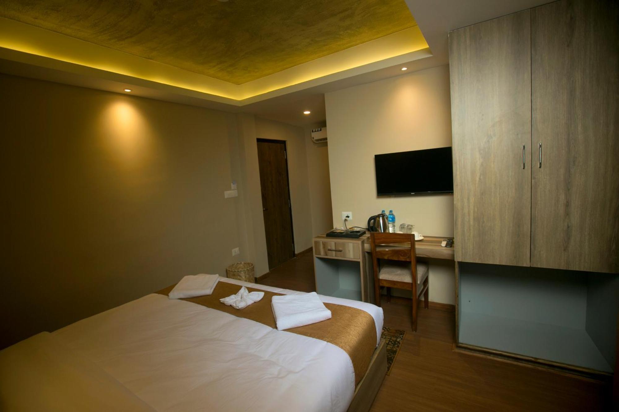 Divya Boutique Inn Катманду Екстериор снимка