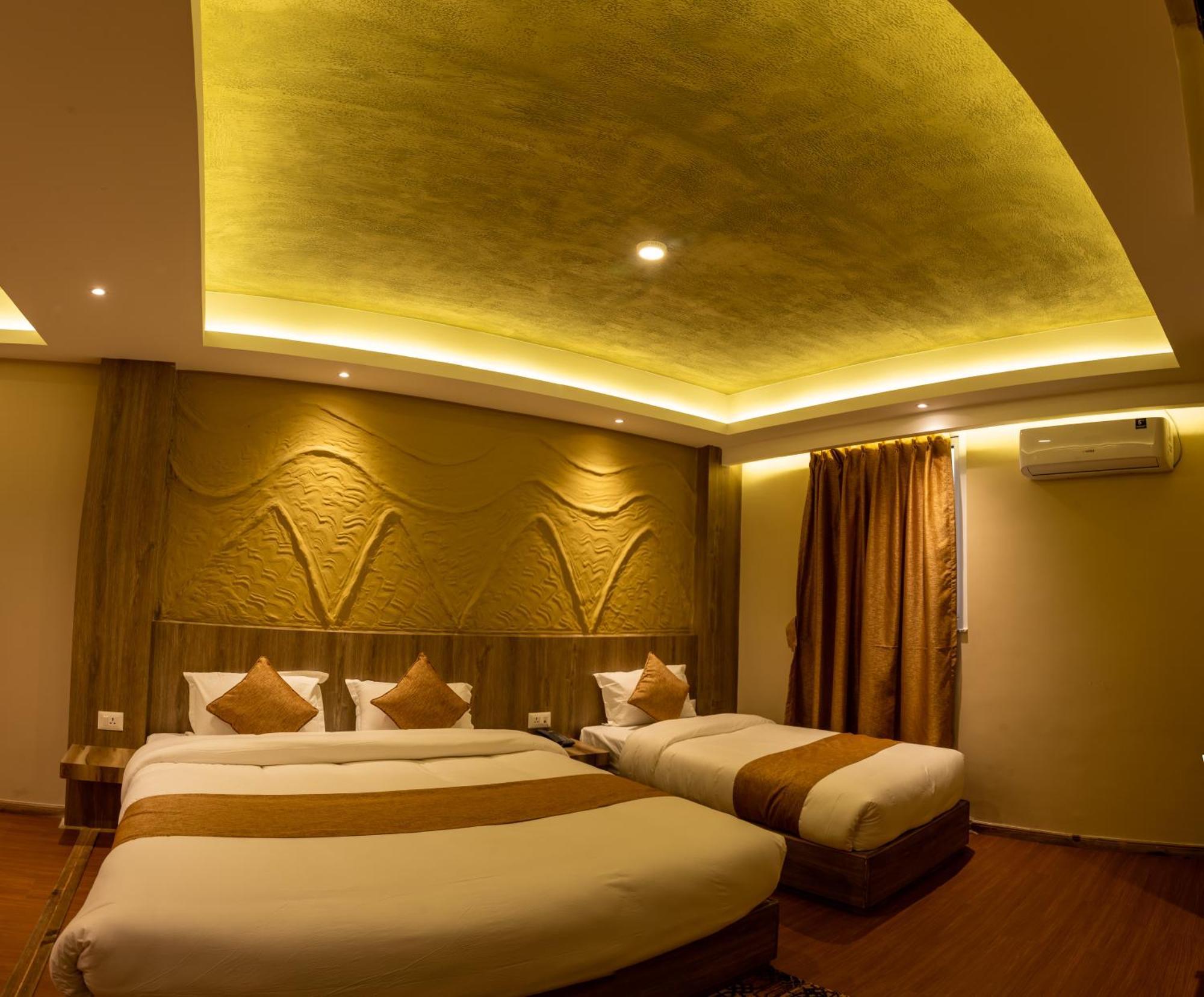 Divya Boutique Inn Катманду Екстериор снимка