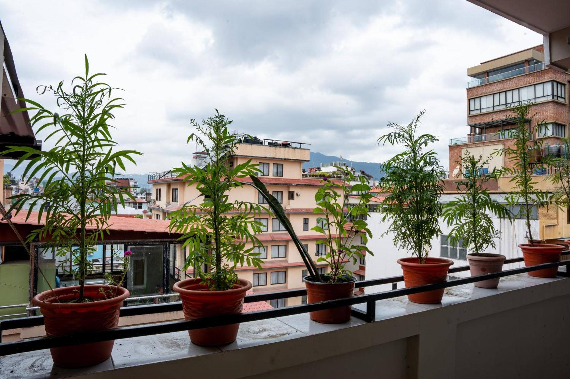Divya Boutique Inn Катманду Екстериор снимка
