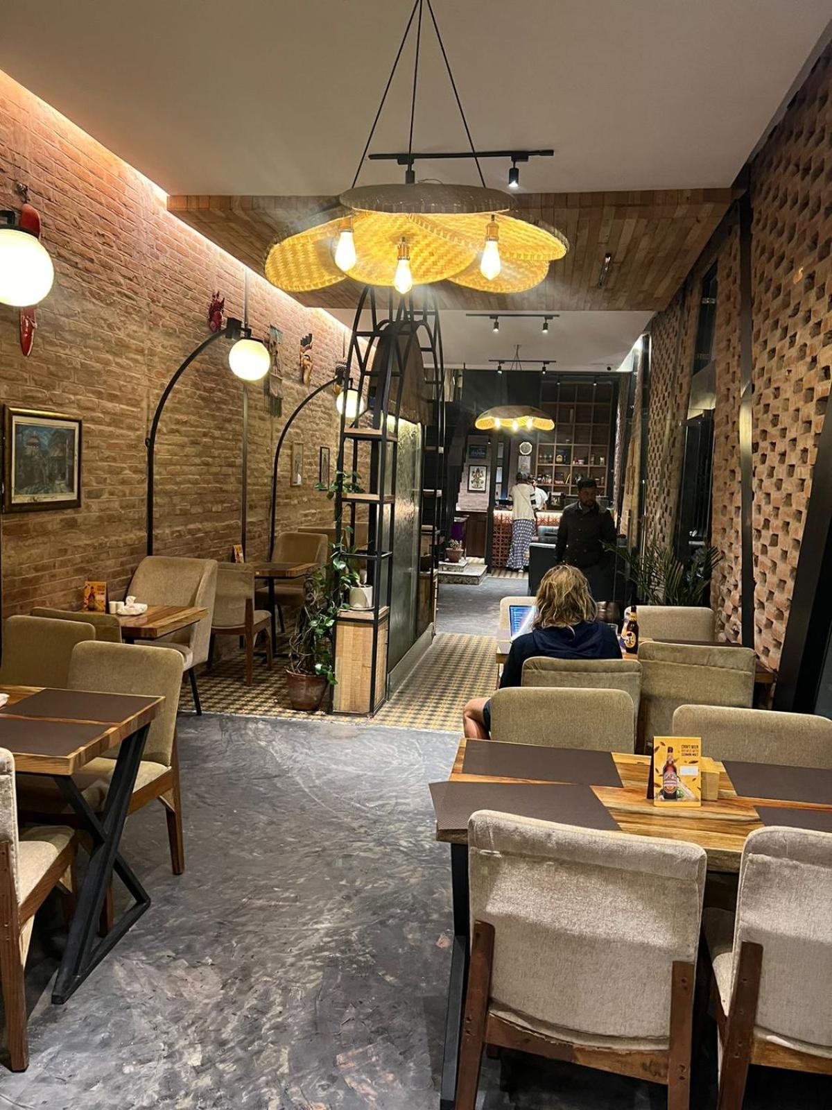 Divya Boutique Inn Катманду Екстериор снимка